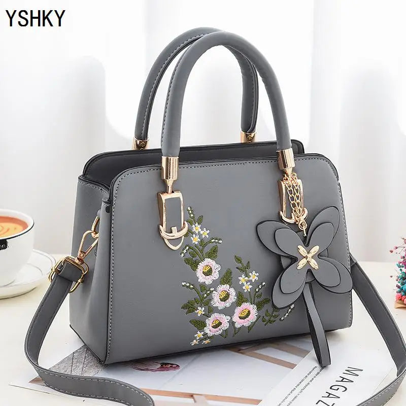 Woman shoulder bag Large capacity Handbag